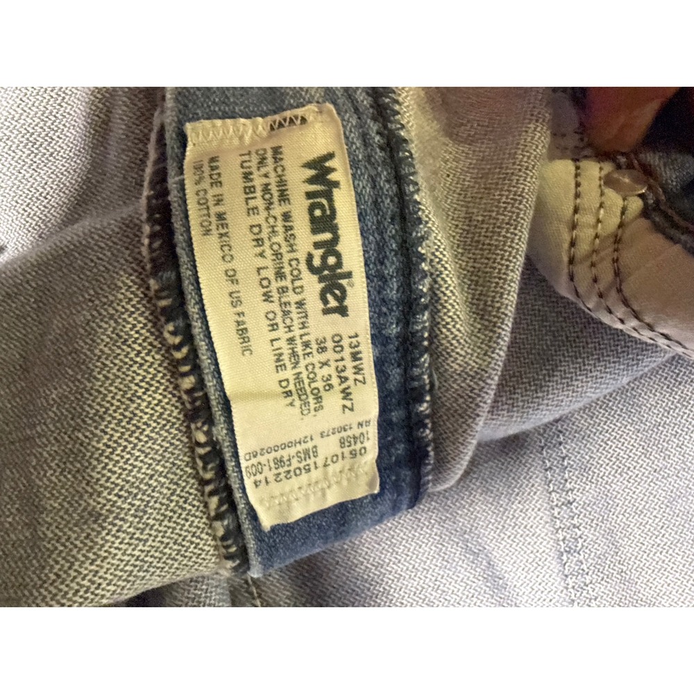 Wrangler 13MWZ Cowboy Cut Jeans Mens 38x36 Light Wash Denim Straight Leg Western - Picture 7 of 10
